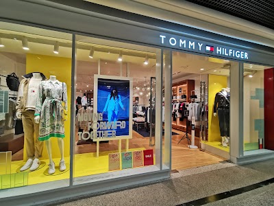 TOMMY HILFIGER logo